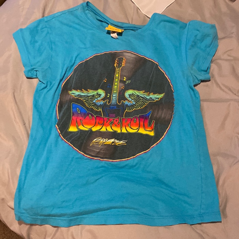 Graphic tee
